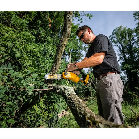 Cordless pruning deals chainsaw