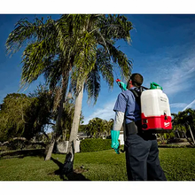 Load image into Gallery viewer, 2820-21PS - M18™ SWITCH TANK™ 4-Gallon Backpack Sprayer Kit
