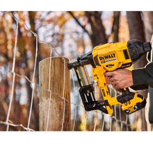 Load image into Gallery viewer, DCFS950P2 - 20V MAX* XR 9 GA Cordless Fencing Stapler Kit
